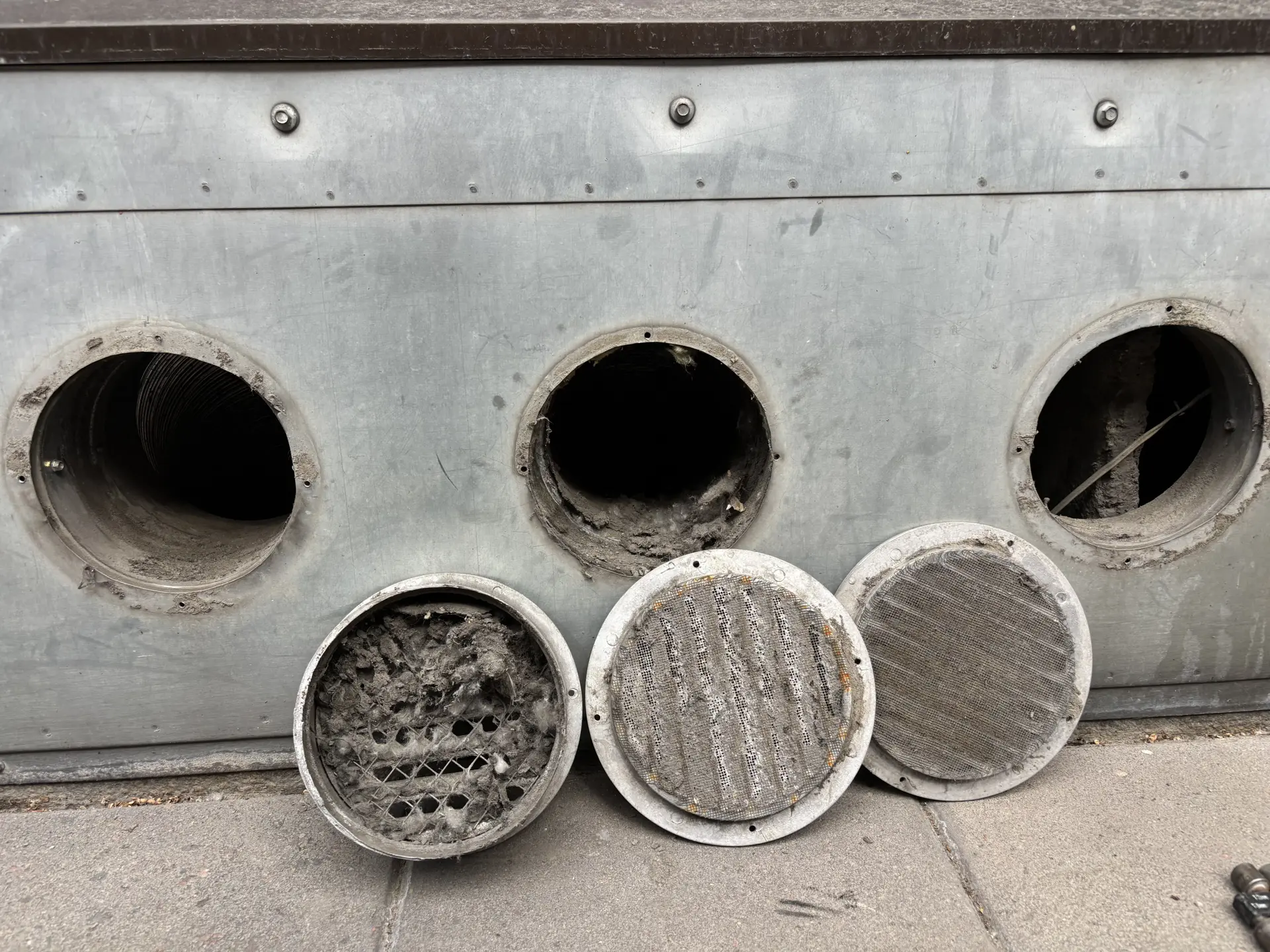 Före och efter bilder av kanalrengöring 1